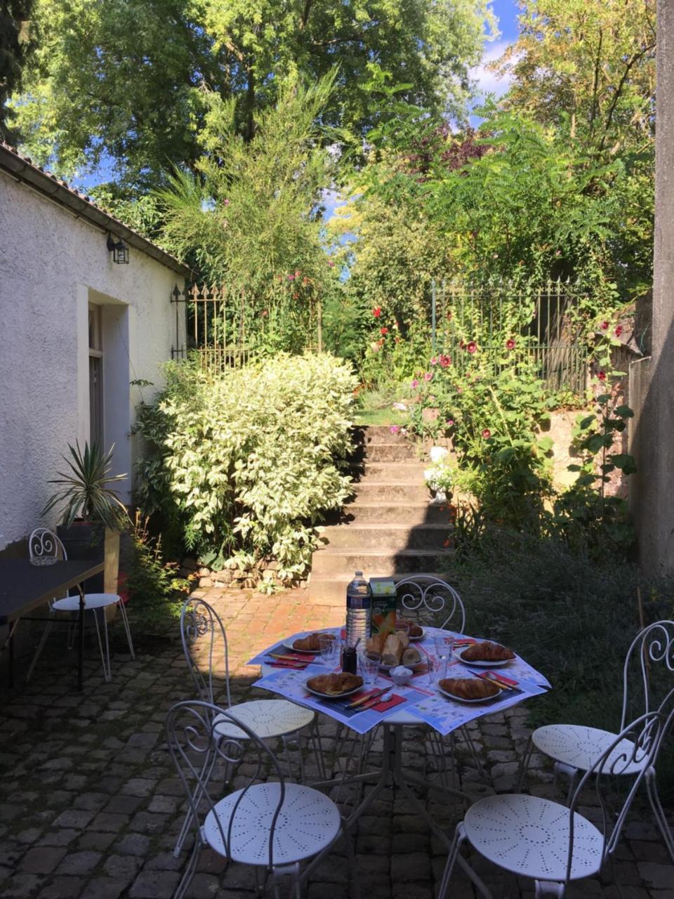 La Maison Du Bulot Couette-café *
